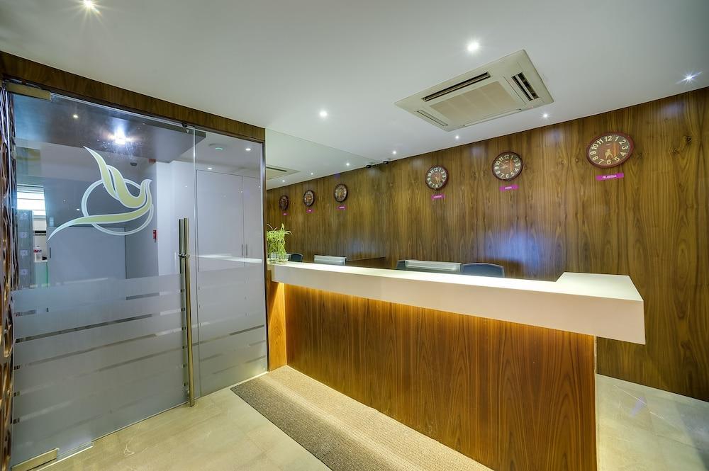 Hotel Celestiial , Candolim Exterior photo