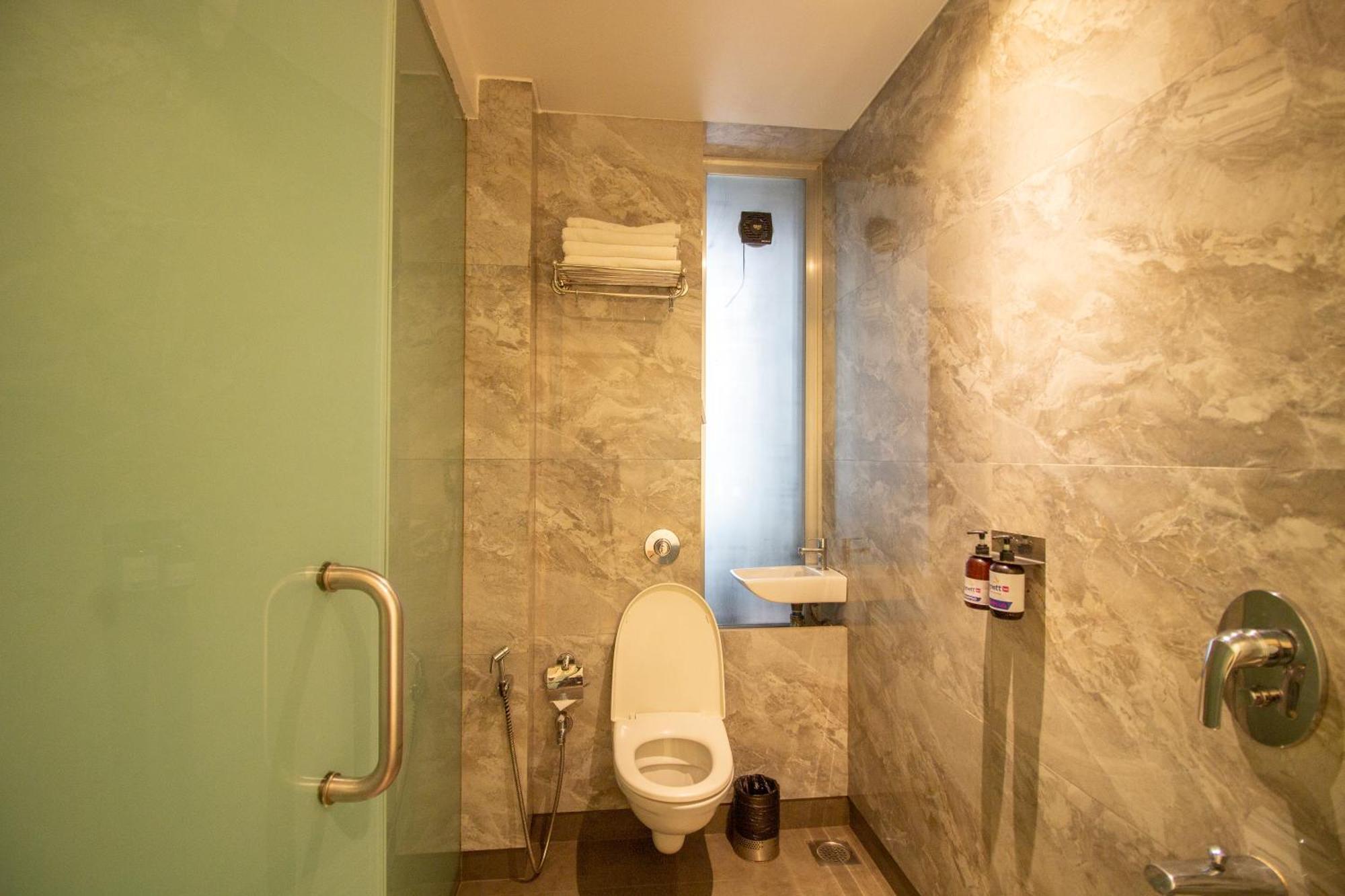 Hotel Celestiial , Candolim Exterior photo