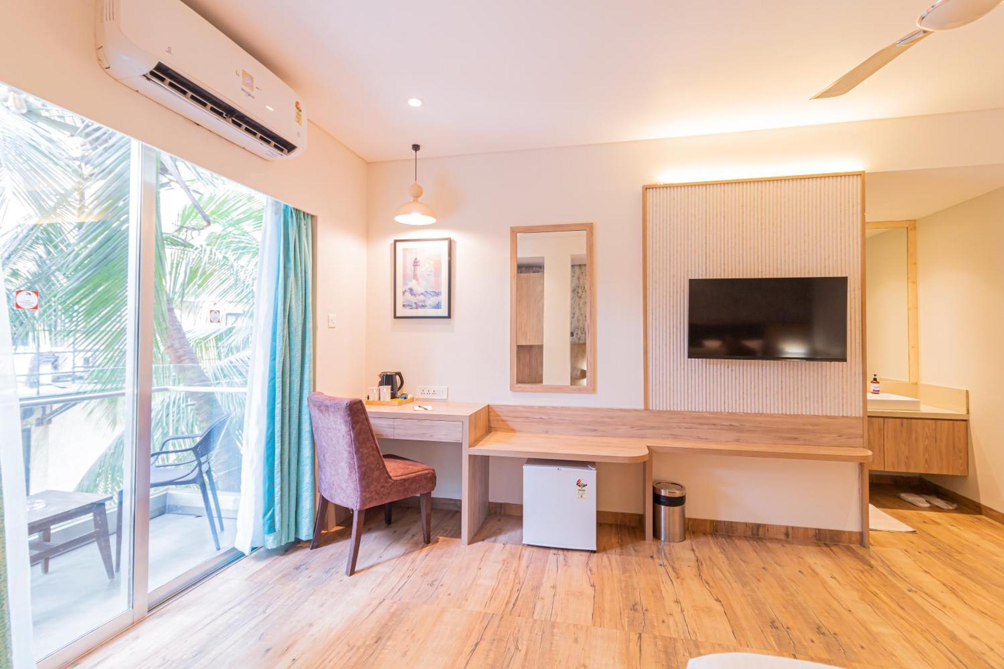 Hotel Celestiial , Candolim Exterior photo