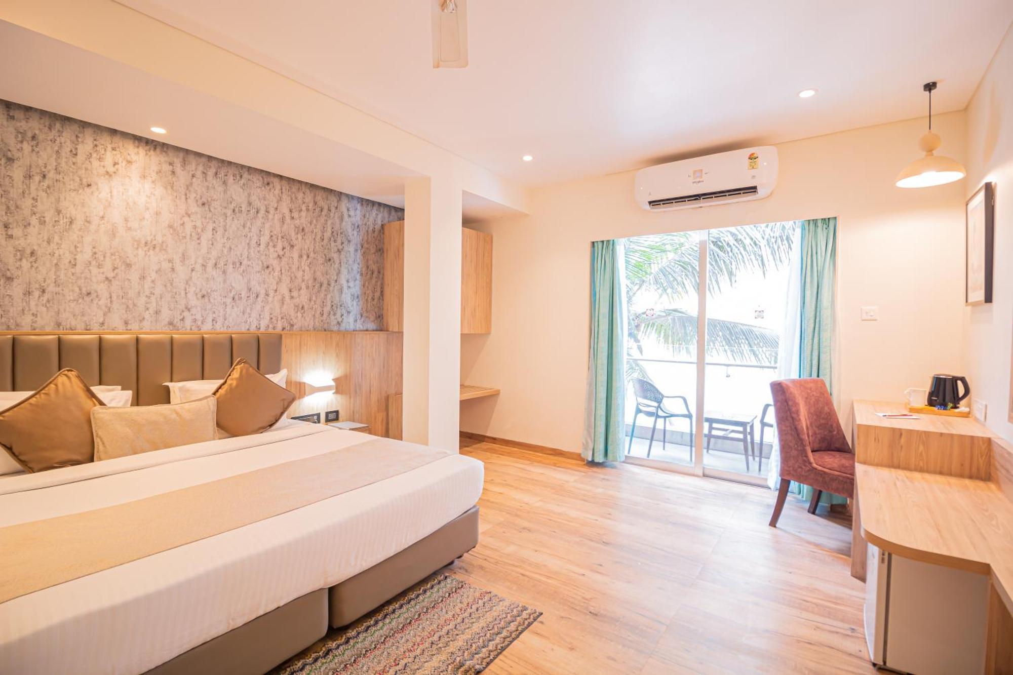 Hotel Celestiial , Candolim Exterior photo