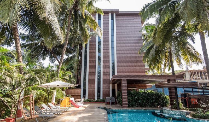 Hotel Celestiial , Candolim Exterior photo