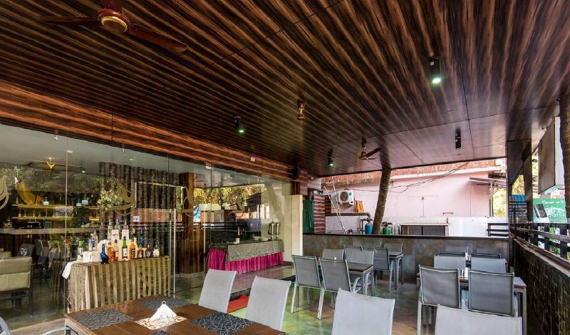 Hotel Celestiial , Candolim Exterior photo