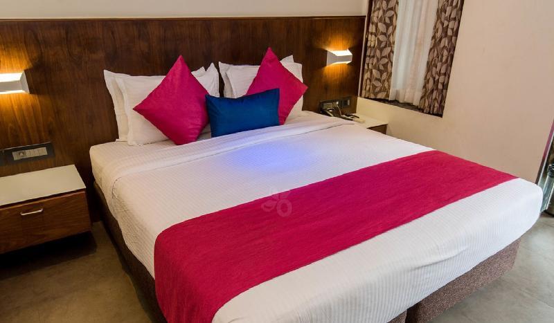 Hotel Celestiial , Candolim Exterior photo